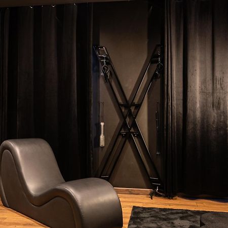 Blackroom Suite De Luxe 50 Nuances De Grey Le Havre Exterior foto