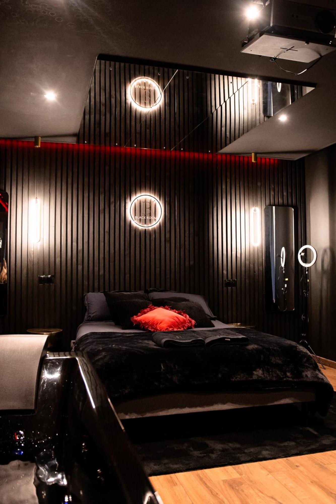 Blackroom Suite De Luxe 50 Nuances De Grey Le Havre Exterior foto