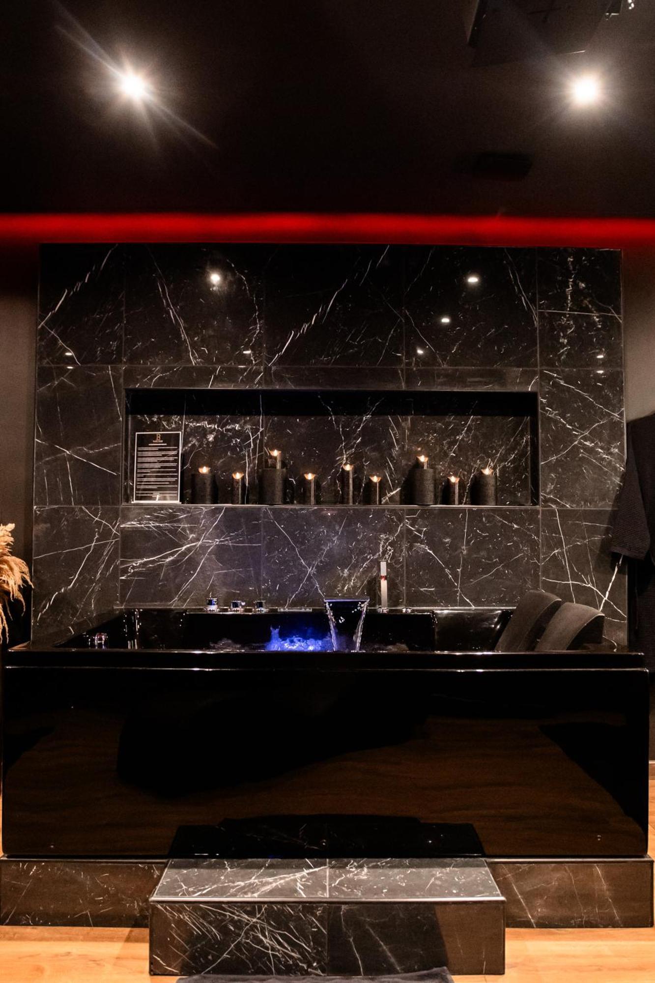 Blackroom Suite De Luxe 50 Nuances De Grey Le Havre Exterior foto